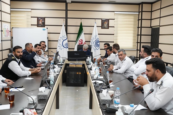 نشست معاون توسعه و مدیریت منابع مجتمع بیمارستانی شهدای تجریش با مسئول واحد حراست و تیم حفاظت فیزیکی